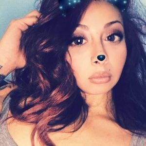 Meet your Posher, Roxanne